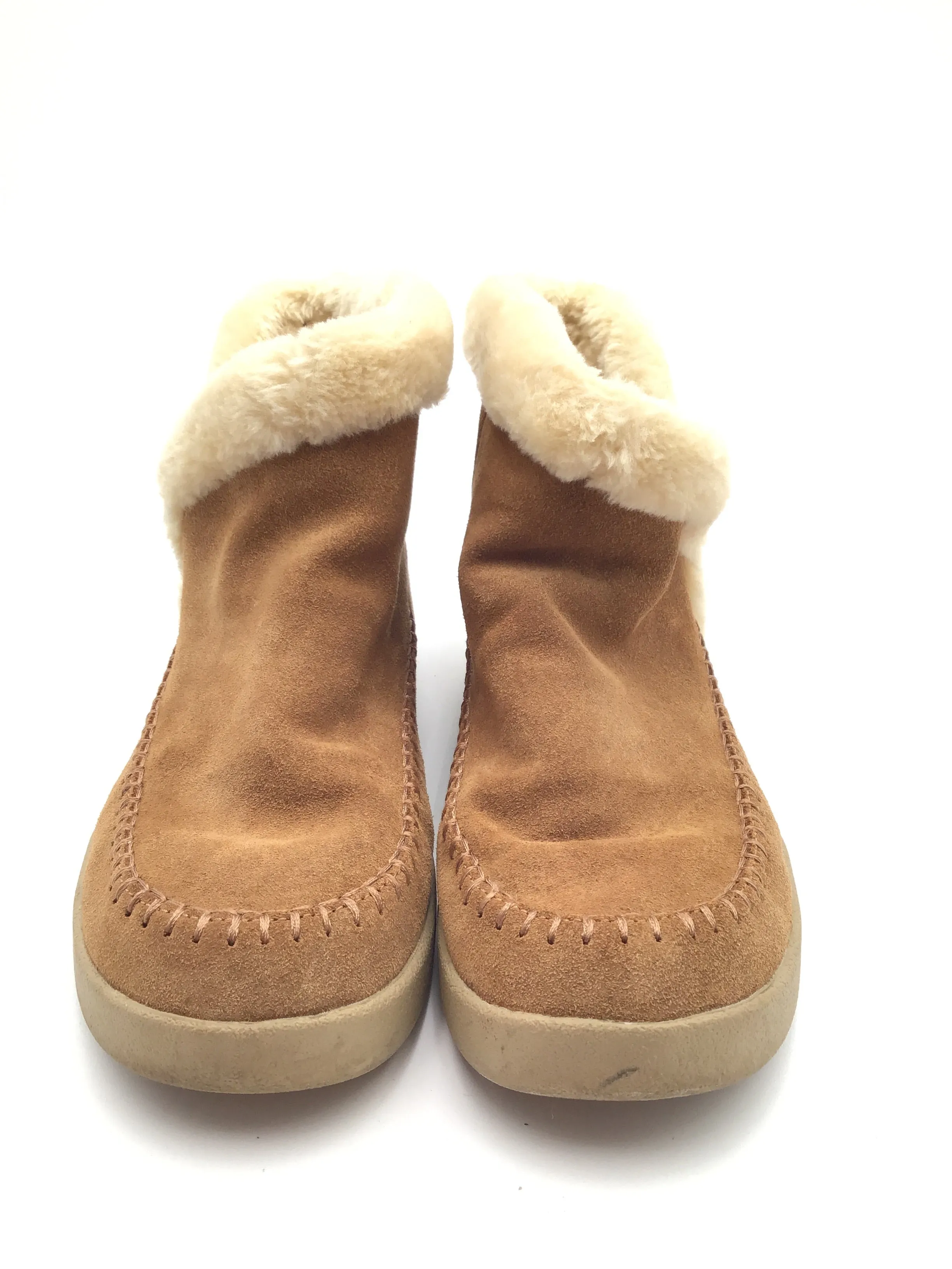 Boots Ankle Flats By Clothes Mentor In Brown, Size: 6.5