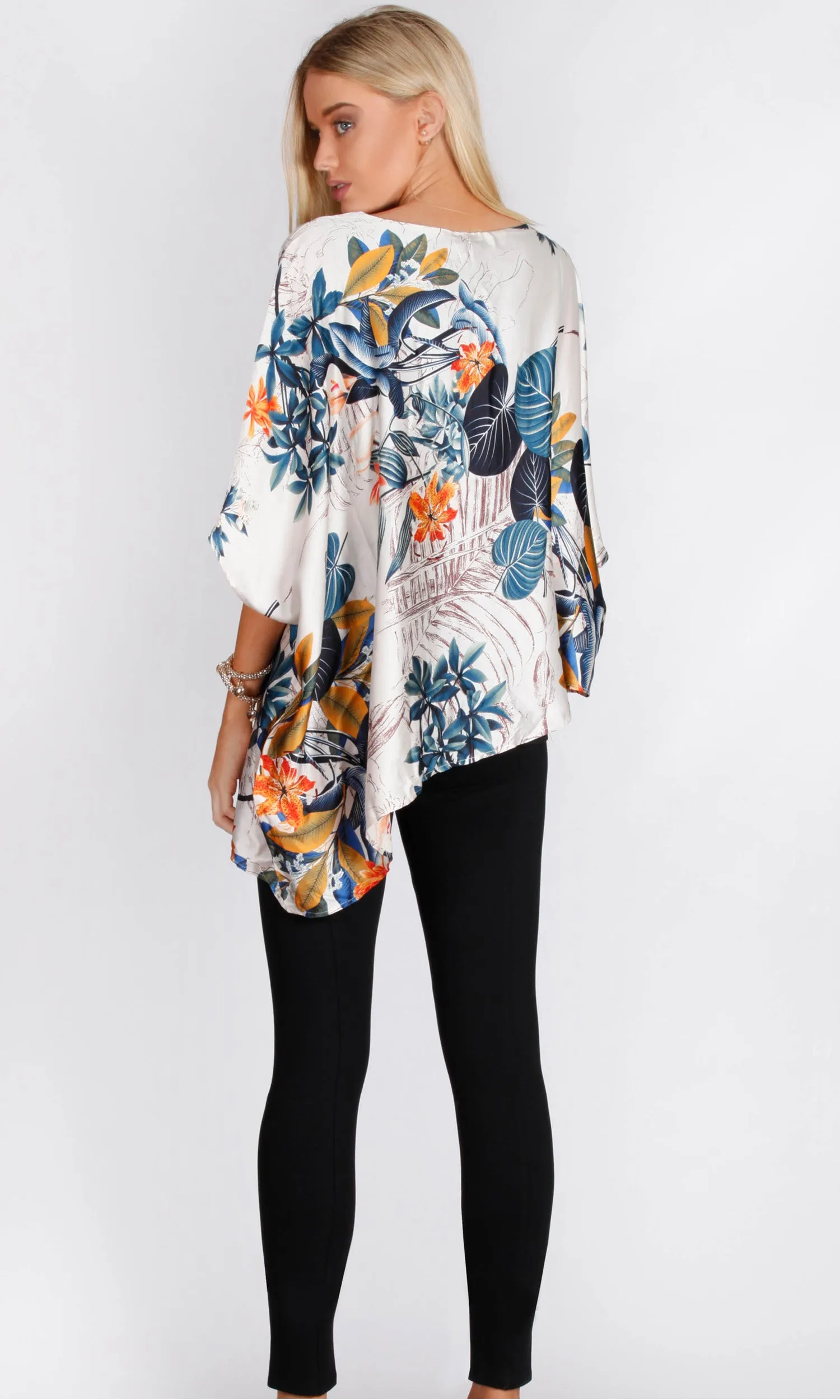 BS1016063-23NC Floral Asymmetric Loose Fit Top (Pack)