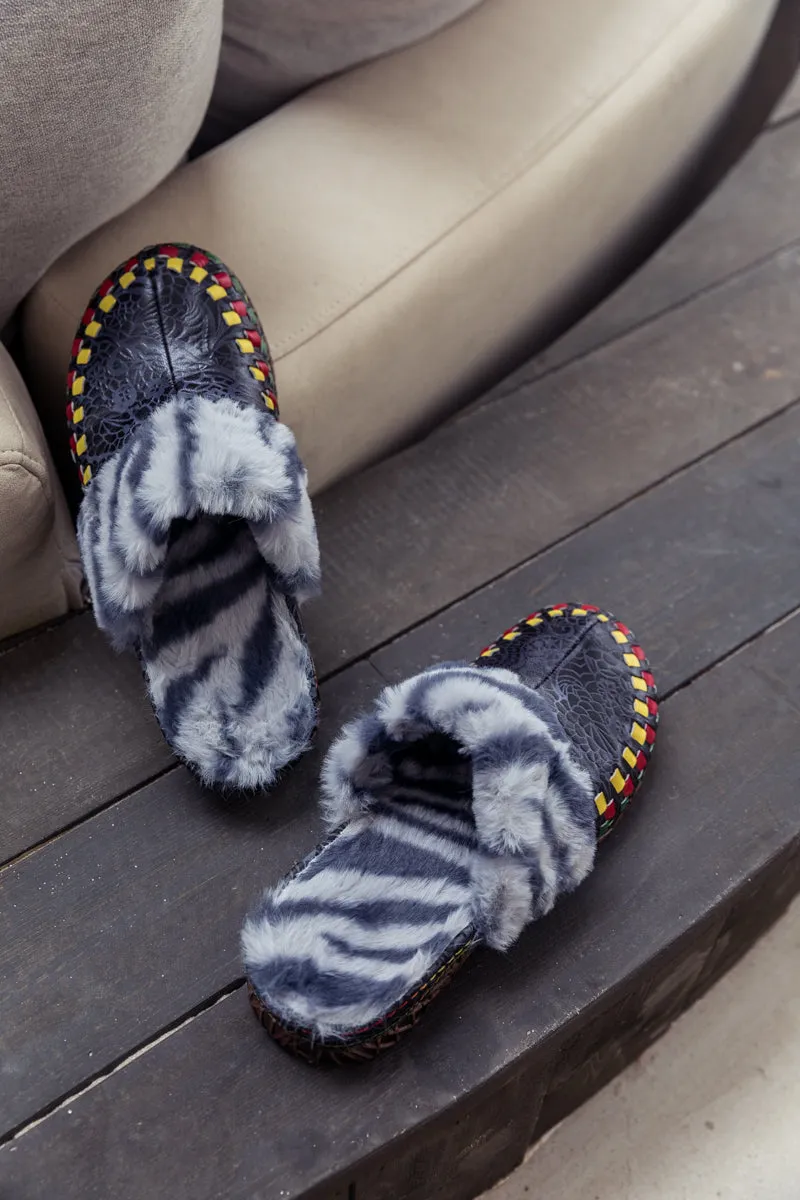 SOFFIA | Floral Embossed Wool Lined Leather Slipper - Navy Black