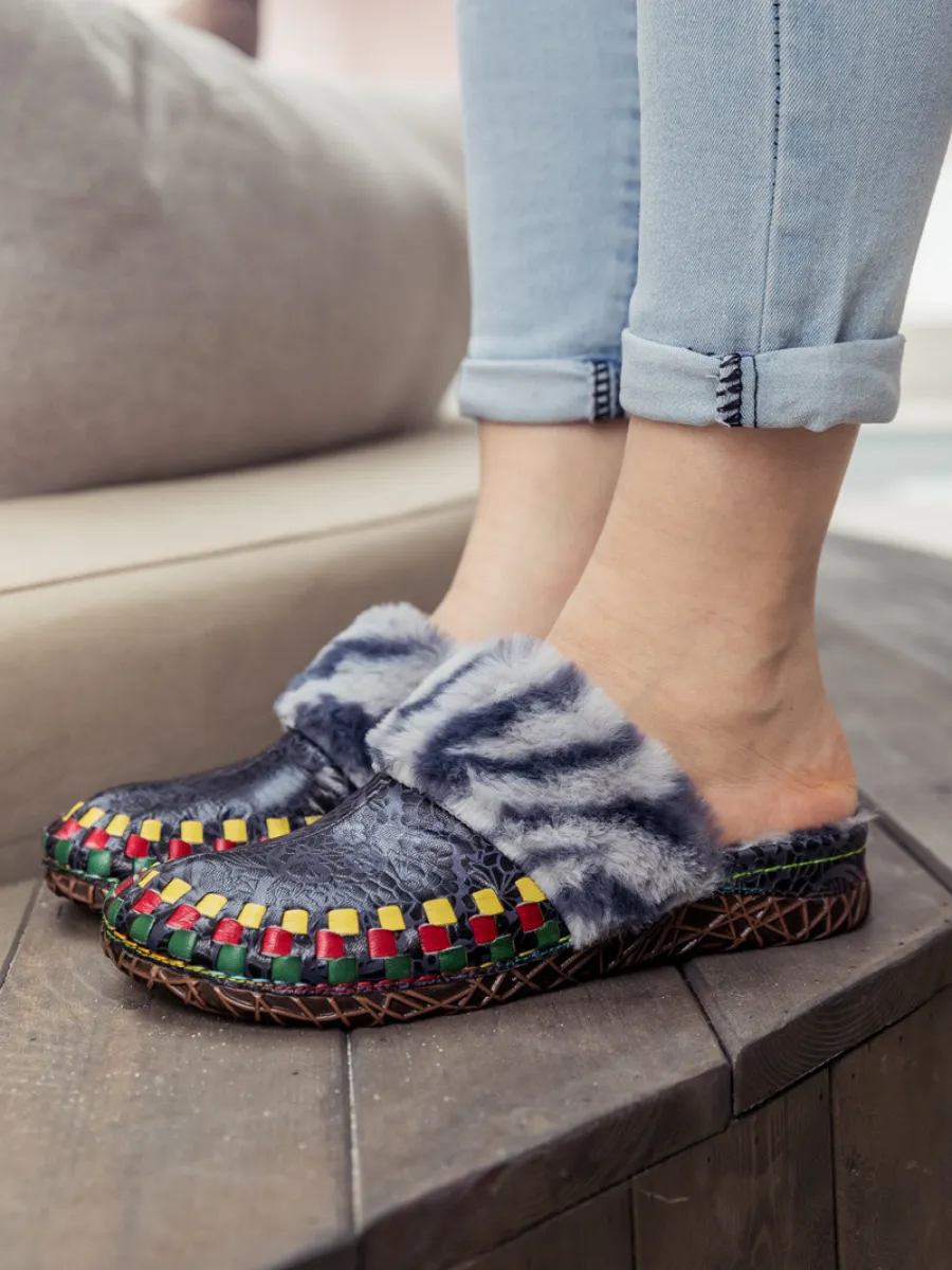 SOFFIA | Floral Embossed Wool Lined Leather Slipper - Navy Black