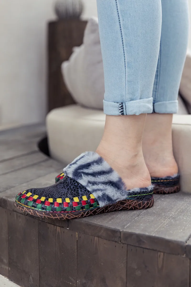 SOFFIA | Floral Embossed Wool Lined Leather Slipper - Navy Black
